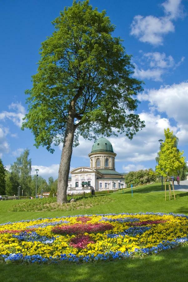 Zdroj Wojciech Aparthotel Lądek-Zdrój Exterior foto